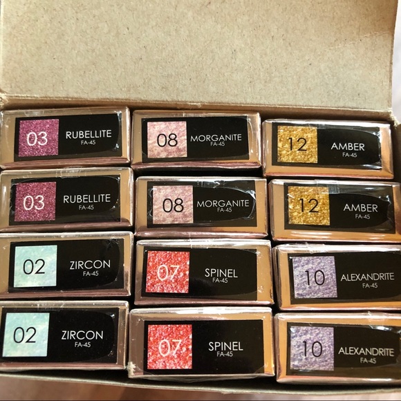 🆕📸! Metallic Pink Liquid Long-Wear Lipgloss! - Picture 6 of 8